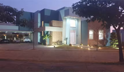 Sobrado de alto padrão no condomínio residencial Reserva Aquarela