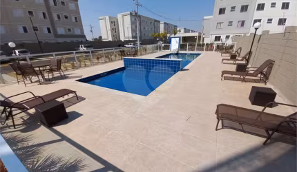 Apartamento no condomínio Monte Berlim