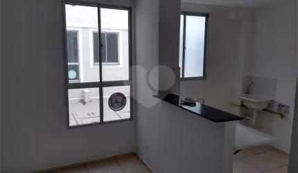 Apartamento  no Condomínio Residencial Monte Everest