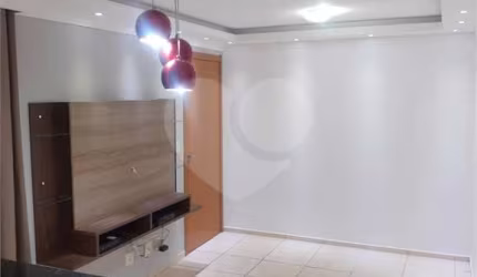 Apartamento térreo no Condomínio Residencial Monte Everest