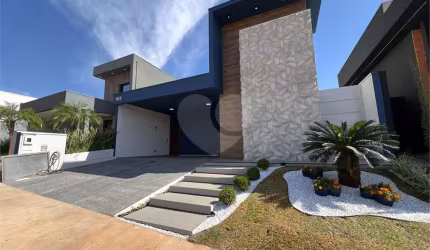 Casa nova em condomínio fechado  no Residencial Parque Faber IV