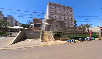 Apartamento no Condomínio Monte Olimpo .