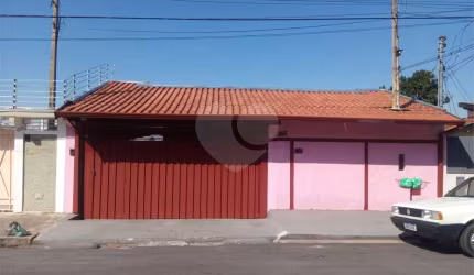 Casa térrea no Jardim Santa Tereza