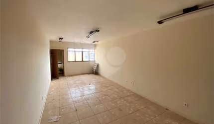 Sala Comercial.