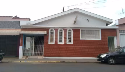 Casa térrea para venda.