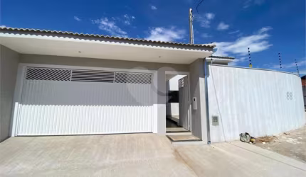 Casa térrea nova para venda no Parque Belvedere