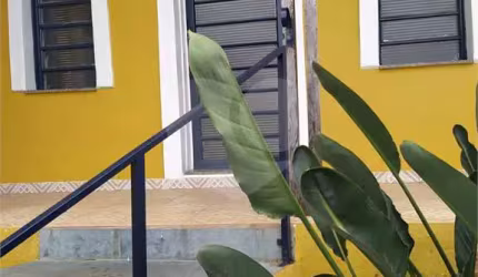 Casa térrea para venda ou locação no bairro Vila Costa do Sol.