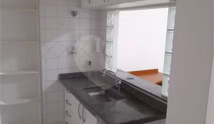 Apartamento para locação ou venda no Edifício Villagio di Napoli.