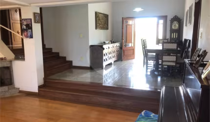 Casa para venda no Condomínio Parque Faber l