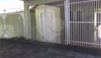 Casa térrea  para venda no bairro Vila Carmem