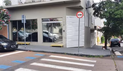 Salão comercial para locação no Centro.