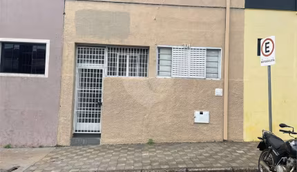 Casa comercio dispondo para venda ou locação no Centro,
