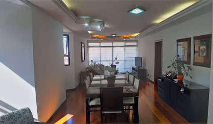 Apartamento no Edíficio Alexandre Previeiro