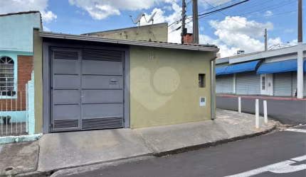 Casa térrea para venda no Jardim Botafogo.