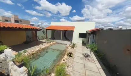 Casa com piscina natural Jardim do Bosque