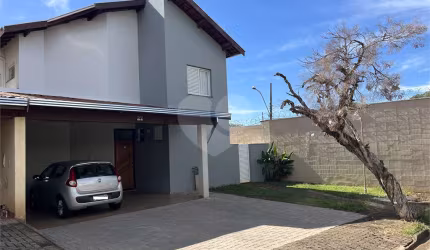 Casa a venda no Condomínio Grand Ville