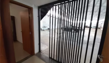 Galpão Industrial no Jardim Tangará - 1.714,91 m² de Área Útil