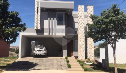 Casa à Venda no Condomínio Reserva Aquarela.