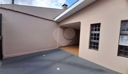 Casa à Venda na Rua República do Líbano – Cruzeiro do Sul