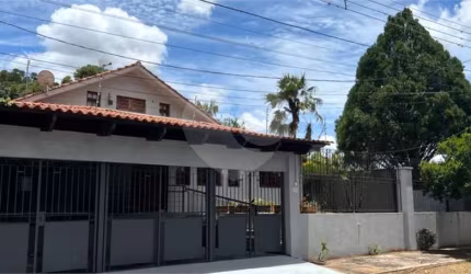 Casa com 5 dorms à venda no Jardim Alvorada