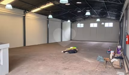 Barracão para Locação na Vila Monteiro,