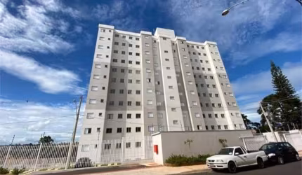 Apartamento à Venda no Parque dos Manacás