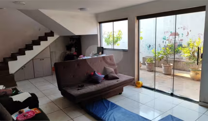 Casa à Venda – 4 Quartos, 1 Suíte – Vila Prado