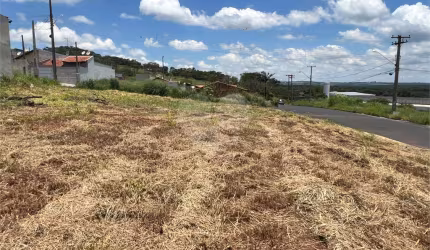 Terreno à Venda no Residencial Bosque dos Tamanduás – Descalvado/SP