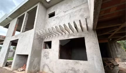 Casa à Venda de 3 dormitórios  no condomínio damha II em São Carlos,