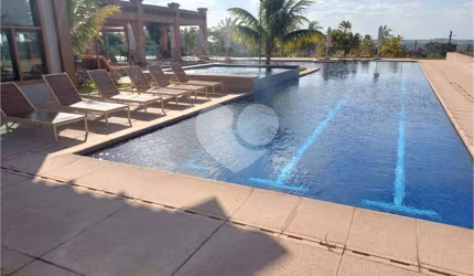Terreno no condomínio Damha Golf  em frente área de lazer com 1.404,40 m²