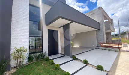 Casa à venda no Residencial Villeneuve - São Carlos/SP