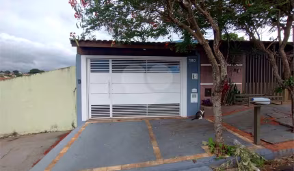 Ótima Casa à Venda no Bairro Azulville – São Carlos/SP