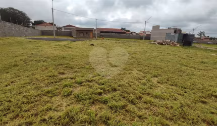 Terreno à Venda em São Carlos, no bairro Parque dos Timburis