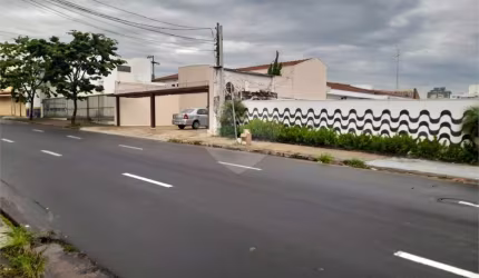 Terreno comercial à venda na Avenida Carlos Botelho – São Carlos/SP