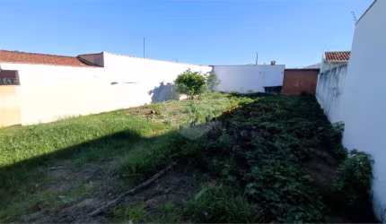 Terreno à Venda em São Carlos, no bairro Nossa Senhora de Fátima