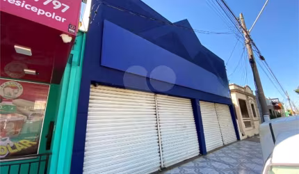 Salão comercial para locação na Vila Prado
