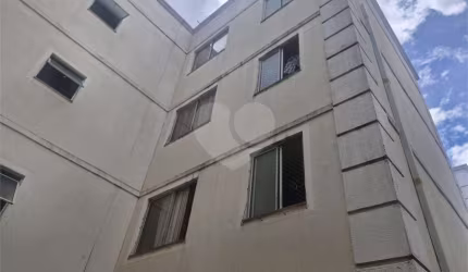 Apartamento à Venda no Condomínio Mont Everest