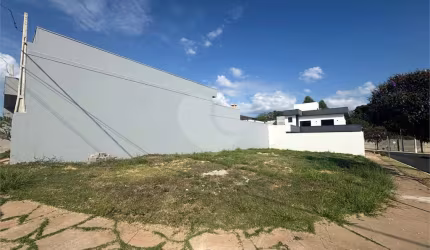 Terreno de Esquina no Faixa Azul