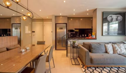 Apartamento com 2 dormitórios à venda, 71 m² por R$ 1.600.000,00 - Moema - São Paulo/SP