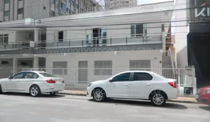 CASA MEIA PRAIA ELIETE 20 PESSOAS