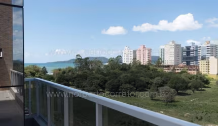 Apartamento 3 suítes, Meia Praia, Itapema SC
