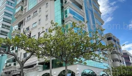 Apartamento Pé na Areia, Meia Praia, Itapema SC
