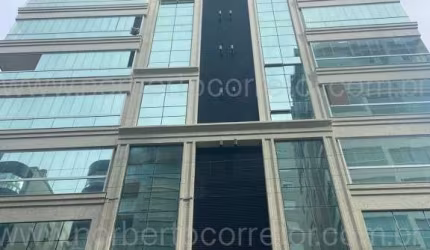 APARTAMENTO NA QUADRA MAR MEIA PRAIA | 4 SUÍTES