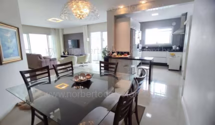 Apartamento 3 suítes, Meia Praia, Itapema SC