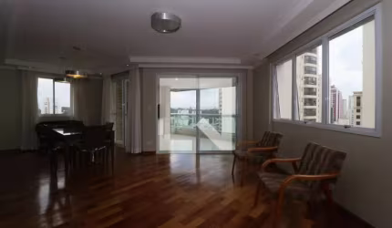 Apartamento à venda com 150m², 3 quartos e 3 vagas