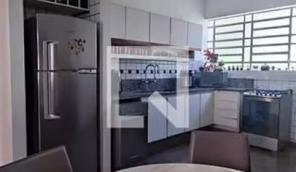 Casa à venda com 220m², 3 quartos e 2 vagas