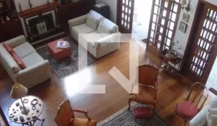 Casa à venda com 407m², 4 quartos e 6 vagas