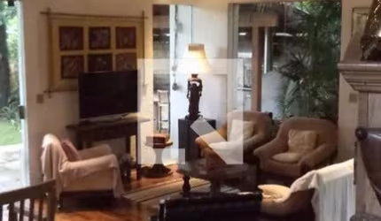 Casa à venda com 500m², 6 quartos e 5 vagas