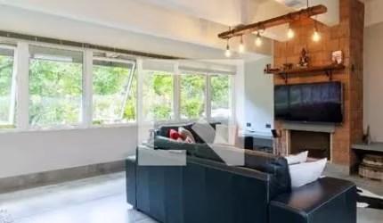 Casa à venda com 593m², 4 quartos e 4 vagas