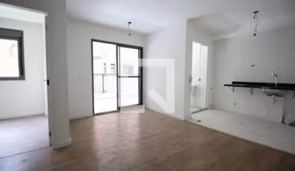 Apartamento no 1º andar com 2 dormitórios e 1 garagem